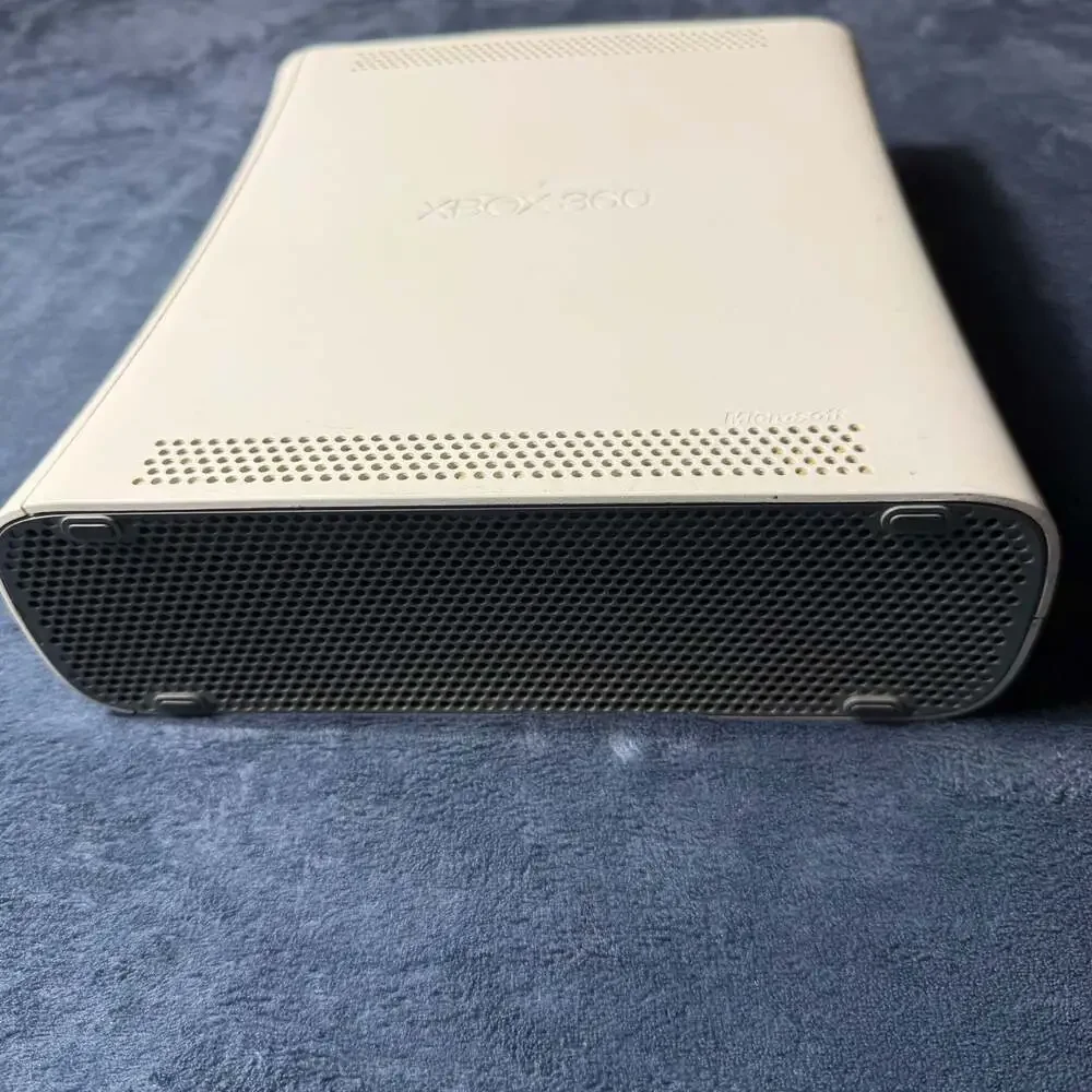 Microsoft Xbox 360 Original White Console